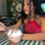 Veronica Requena - @veronica.requena.96592 - Instagram