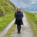 Veronica Rossi - @rossibooks - Instagram