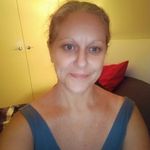Veronica Rowland - @ronniebabe77 - Instagram