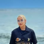 Arie Oktaviana - @vianalist - Instagram