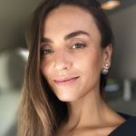 www.gayatri.yoga - queen postures & vibrant minds - @_kristinamatskevich - Instagram