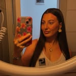 𝑉𝑖𝑐𝑘𝑦 𝑐ℎ𝑎𝑚𝑏𝑒𝑟𝑠🍒🪩 - @weevic14 - Instagram