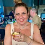 Vicki Aston - @astonvicki - Instagram