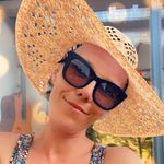 @vickibachmann1979 - Instagram