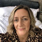 Vicky Calvert - @t0rygl0ry - Instagram