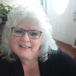 Vicki Compton - @bevapa2932 - Instagram