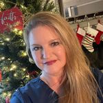 Vicki Elmore - @v_elmoremsnrn - Instagram