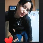 @vickigallo22 - Instagram