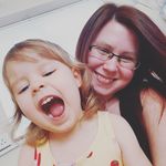 Vicki Grant - @vickigrant17 - Instagram