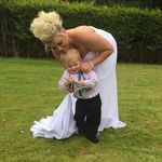 Vicki Gray - @vicki7160 - Instagram