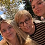 Vicki Goff Henley - @helpguru - Instagram