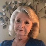Vicki Holcomb - @qcybpd5972 - Instagram