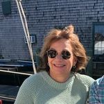 Vicki Holt - @vholtatthebeach - Instagram