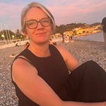 Vicki Hooper - @vicki.hooper.129 - Instagram