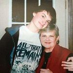 Vicki Howes - @tvhowes - Instagram