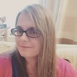 Vicki Lloyd - @vicki.lloyd.9256 - Instagram