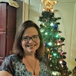 Vicki Loomis - @vicki.loomis.77 - Instagram