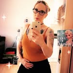 Vicki Lowe - @vicki.lowe.90 - Instagram