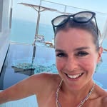 Vicki Lowe - @vick_lowe - Instagram