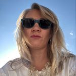 V. Rose - @vickimonkey70 - Instagram