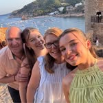 Vicki Neale - @vicki.neale.7 - Instagram