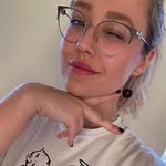 Vickie Roach - @hanahami26 - Instagram