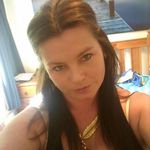 Vicki Rowley 💋💋 - @vicki.rowley.9 - Instagram