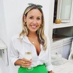 Vicki Saunders - @vickij8 - Instagram