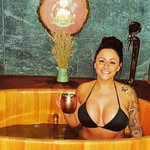 Vicki Tanner 💋 - @vickitan1986 - Instagram