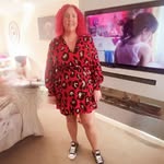 Vicki Wright - @vickishone5 - Instagram