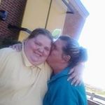 Vicki VanHouten Akers - @vanhoutenakers - Instagram
