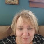 Vickie Comer - @vickie.comer.5 - Instagram