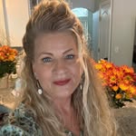 Vickie Lewis - @vickieeason5 - Instagram
