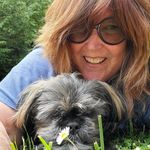 Vicki Hebert - @flowergirl.486 - Instagram