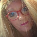Vickie Mitchell - @vvickie1414 - Instagram