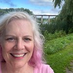 Vicki Sutherland - @vickisutherlandarts - Instagram