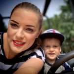 Vicky Bartlett - @vickyslosingit - Instagram