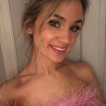 Vicky St John - @vick_y_bee - Instagram