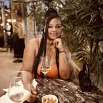 Vicky Blue - Facebook