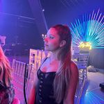 Victoria Carriles - @vickycarriles - Instagram
