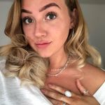 V - @vicky_carver - Instagram