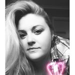 Vicky corbett - @viccorbett123 - Instagram