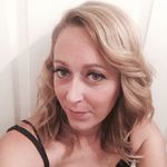 Vicky costello - @vix_85 - Instagram