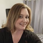 Vicky Crook - @stoma_mum_diaries - Instagram