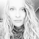 Vicki Hill Crump - @vmariecrump - Instagram