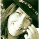 Vicky Davies - @vicky.davies.372 - Instagram