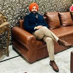 Vicky Dhillon - @vicky.dhillon.00070 - Instagram
