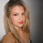 Mid blonde - @vickydicki.xx - Instagram