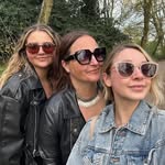 Vicky Flowers - @vickyflowers79 - Instagram