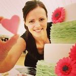 Vicky Freeman - @victoriaspongecakesandcookies - Instagram